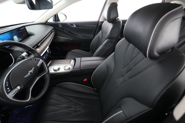 2023 Genesis Electrified G80