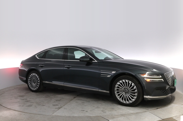 2023 Genesis Electrified G80