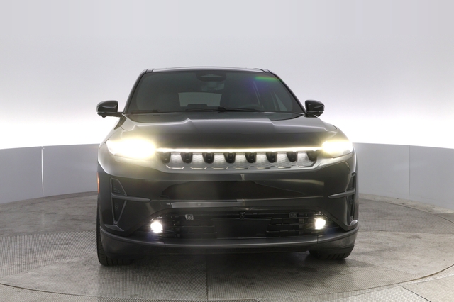 2024 Jeep Wagoneer S