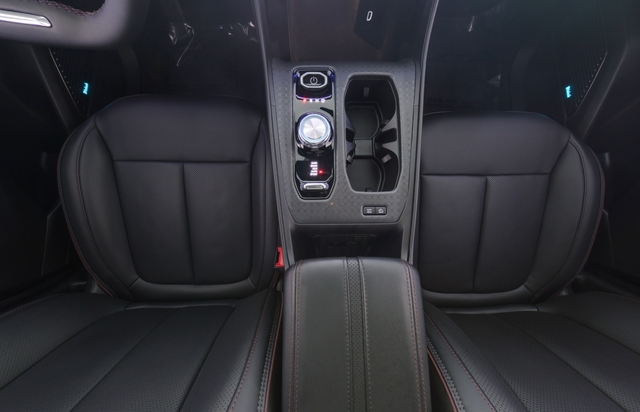 2024 Jeep Wagoneer S