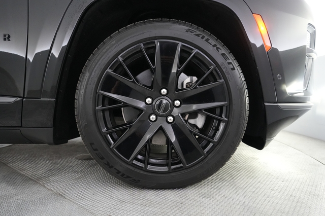 2024 Jeep Wagoneer S