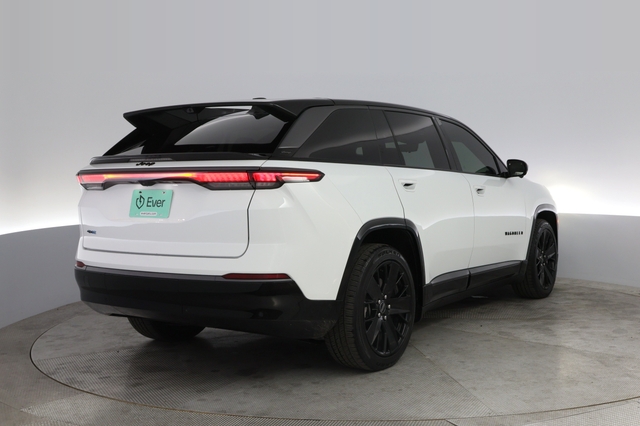 2024 Jeep Wagoneer S