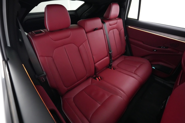 2024 Jeep Wagoneer S