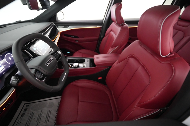 2024 Jeep Wagoneer S