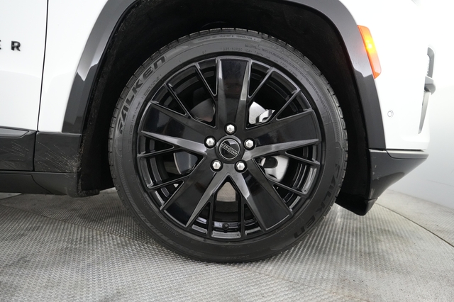 2024 Jeep Wagoneer S