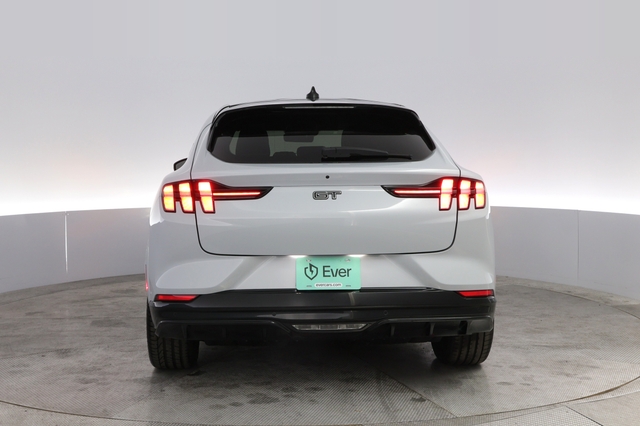 2022 Ford Mustang Mach-E