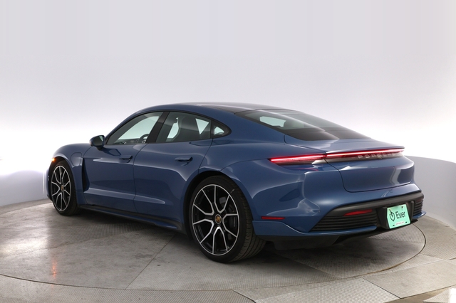 2023 Porsche Taycan
