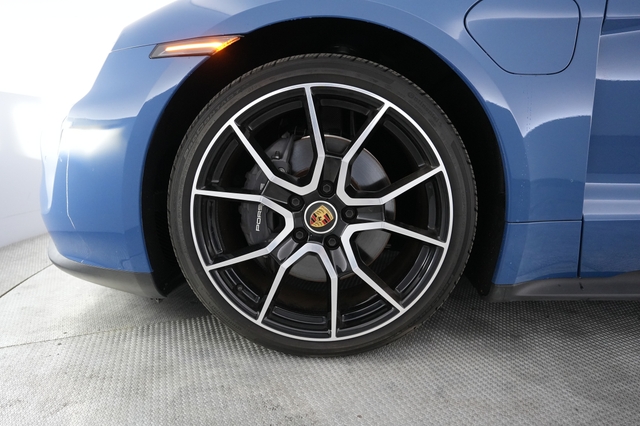 2023 Porsche Taycan