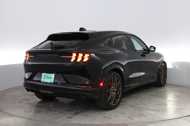 2025 Ford Mustang Mach-E