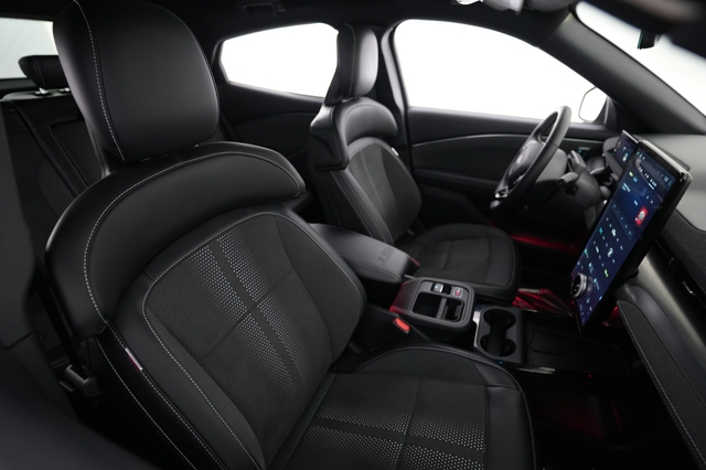 2025 Ford Mustang Mach-E