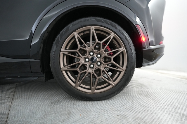 2025 Ford Mustang Mach-E