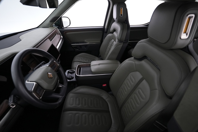 2023 Rivian R1T