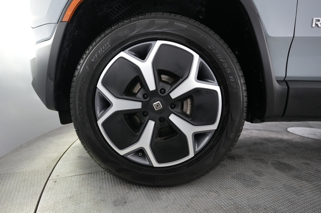 2024 Rivian R1S