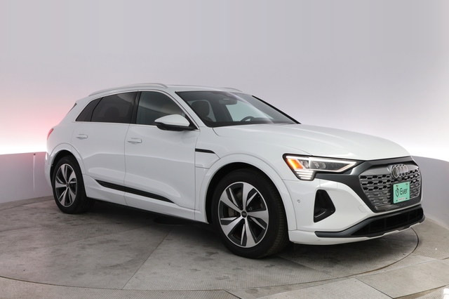 2024 Audi Q8 e-tron