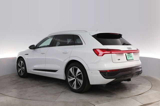 2024 Audi Q8 e-tron