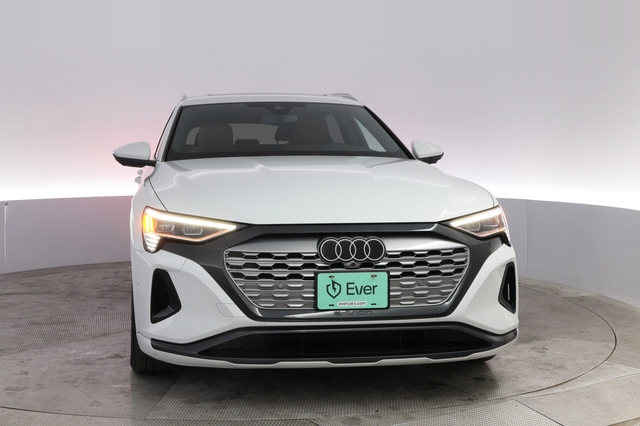2024 Audi Q8 e-tron