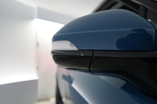 2024 Rivian R1S
