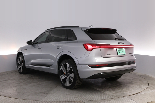 2022 Audi e-tron
