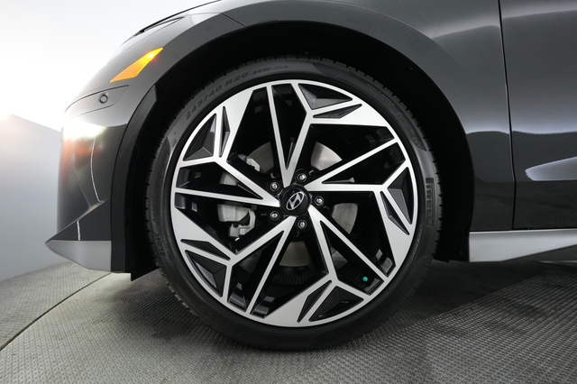 2023 Hyundai IONIQ 6