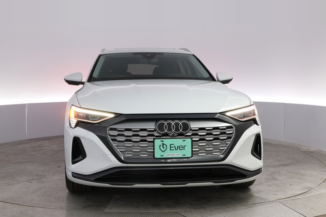 2024 Audi Q8 e-tron