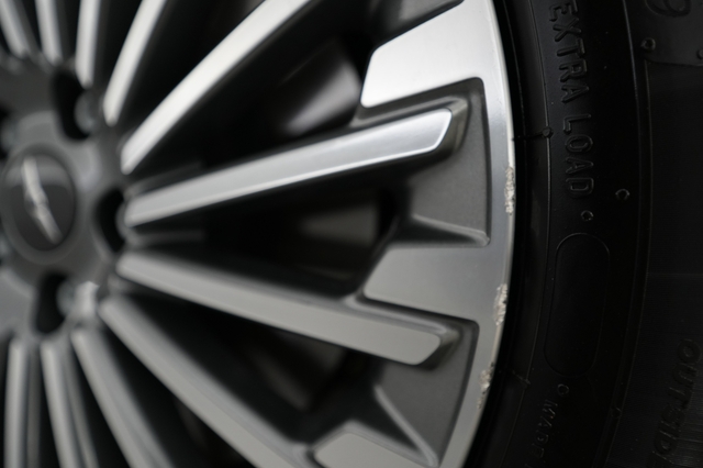 2024 Genesis Electrified G80