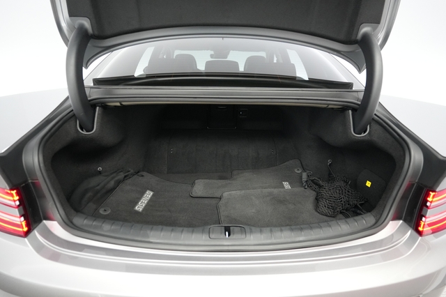 2024 Genesis Electrified G80