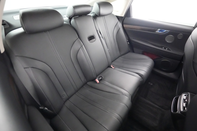 2024 Genesis Electrified G80