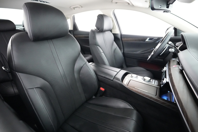 2024 Genesis Electrified G80