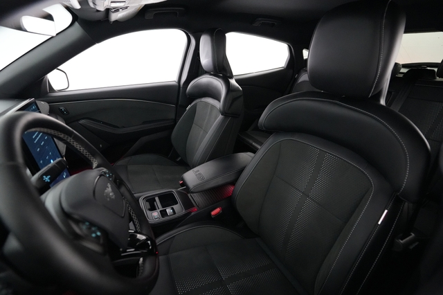 2025 Ford Mustang Mach-E