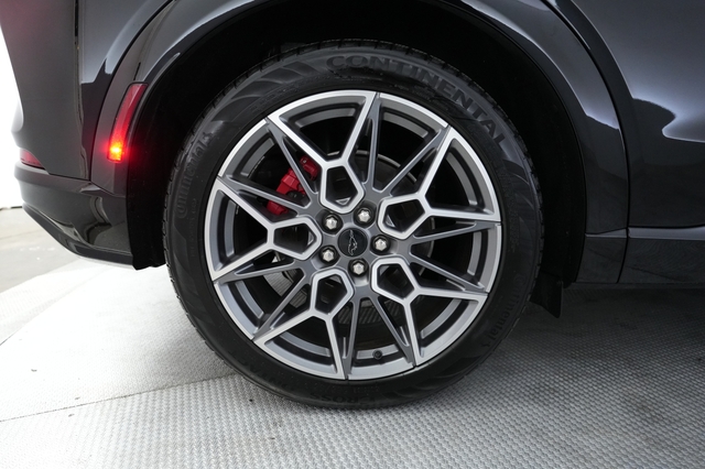 2025 Ford Mustang Mach-E