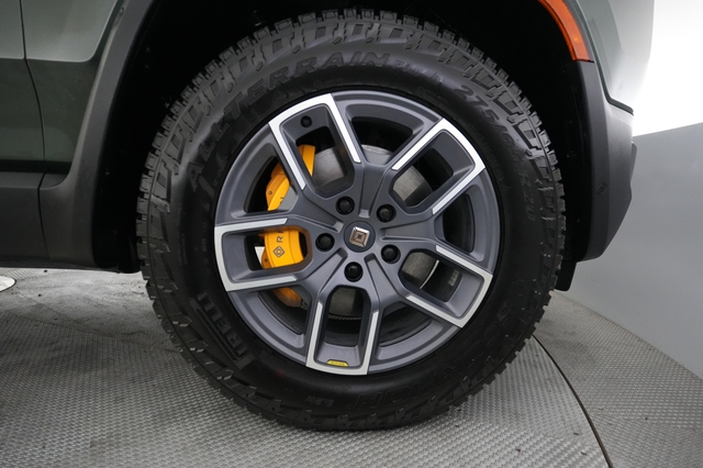 2023 Rivian R1S