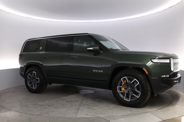 2023 Rivian R1S