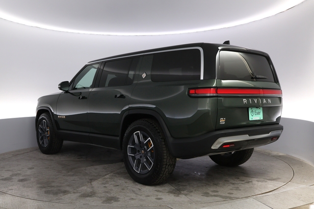 2023 Rivian R1S