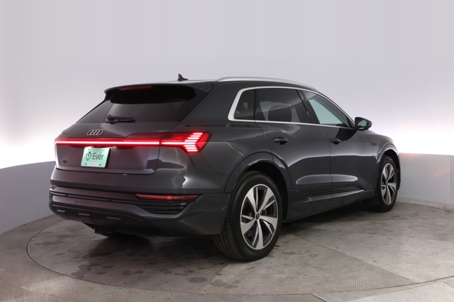 2024 Audi Q8 e-tron