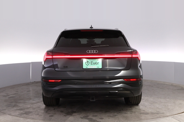 2024 Audi Q8 e-tron