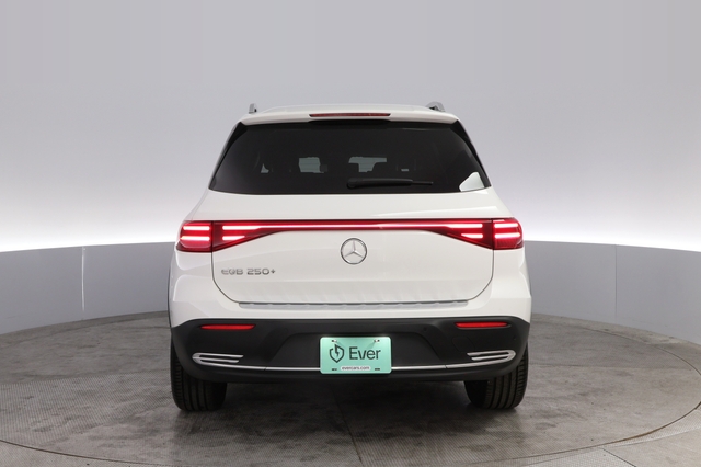 2025 Mercedes-Benz EQB