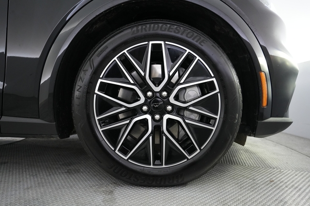 2025 Ford Mustang Mach-E