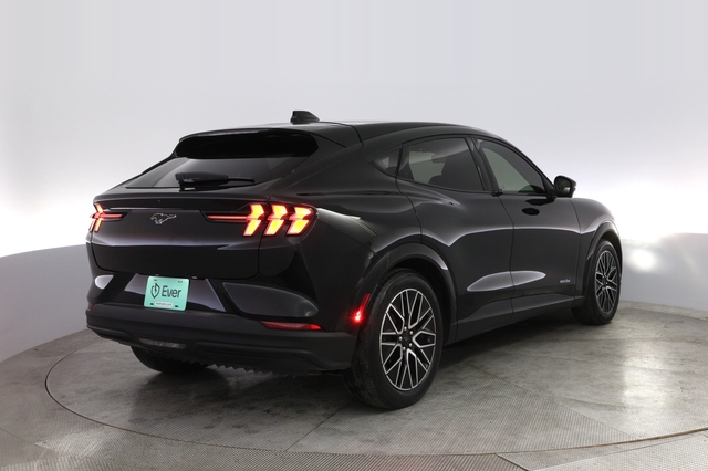 2025 Ford Mustang Mach-E