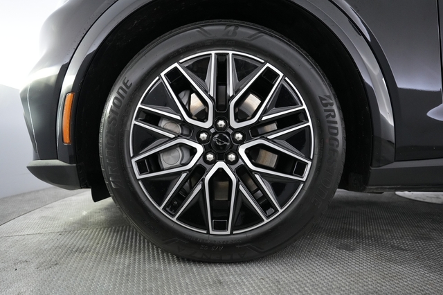 2025 Ford Mustang Mach-E