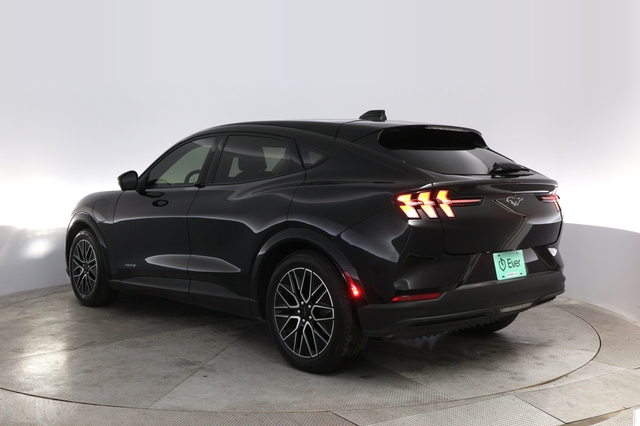 2025 Ford Mustang Mach-E