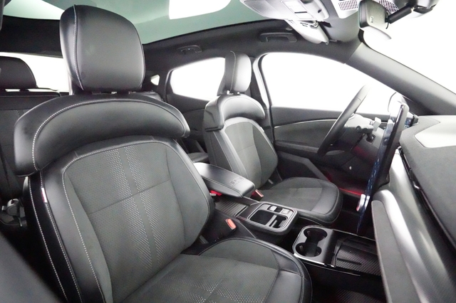 2025 Ford Mustang Mach-E