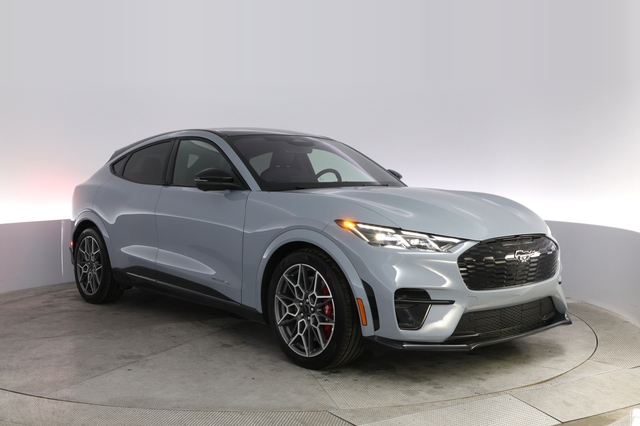 2025 Ford Mustang Mach-E