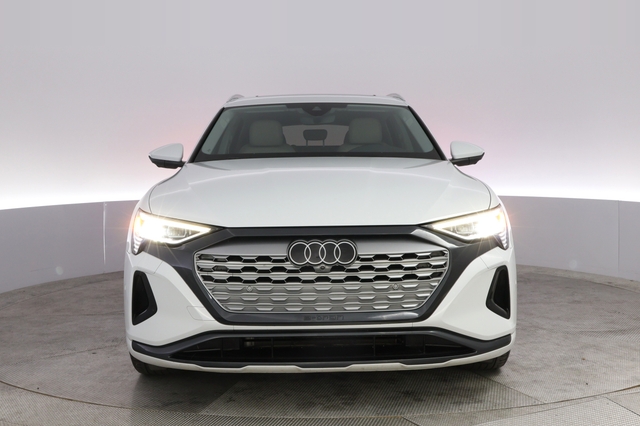 2024 Audi Q8 e-tron