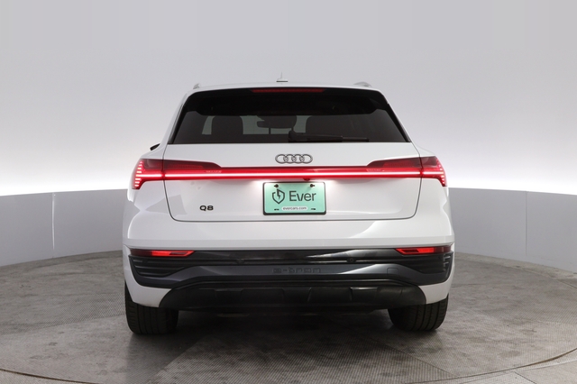 2024 Audi Q8 e-tron