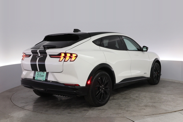 2025 Ford Mustang Mach-E