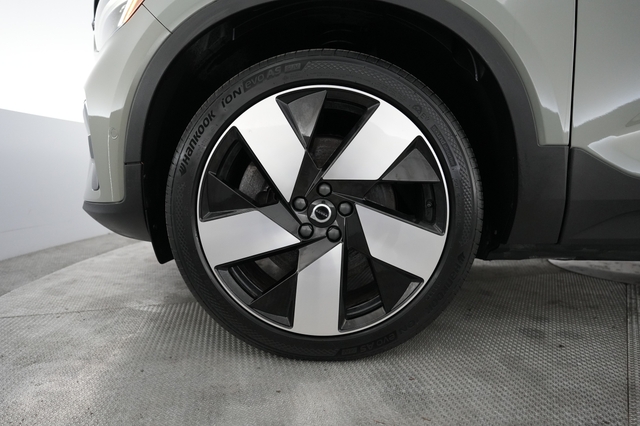 2023 Volvo C40 Recharge
