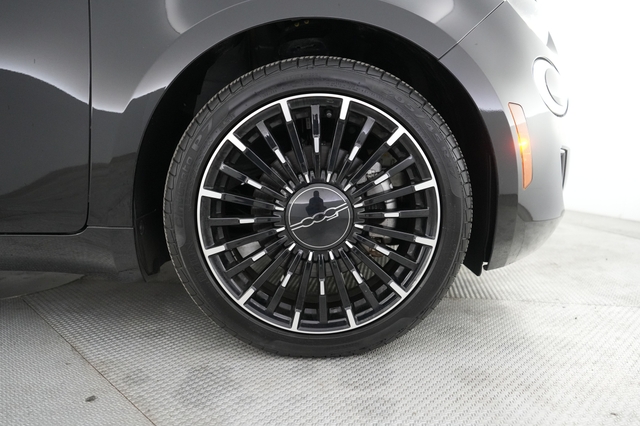 2024 Fiat 500e
