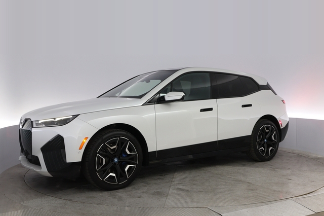 2023 BMW iX