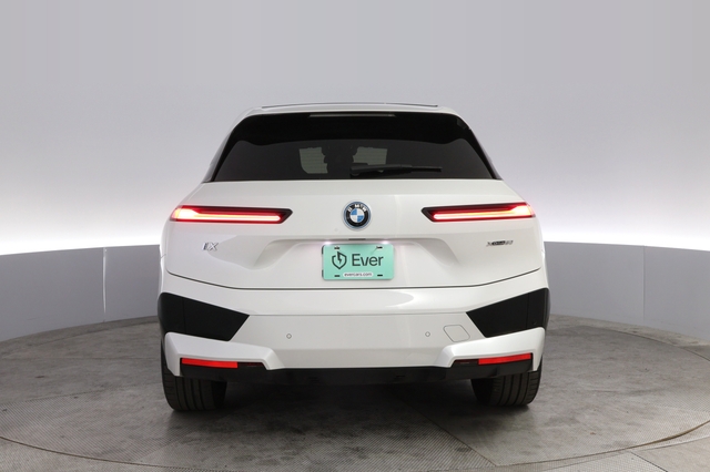 2023 BMW iX