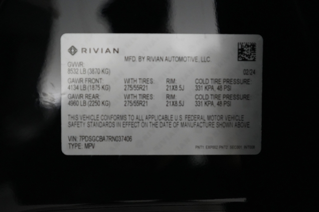 2024 Rivian R1S